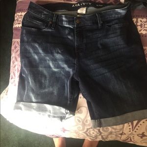 Ava & Vic Bermuda shorts